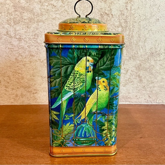 Bird Cage Tin⭐️5/$25⭐️ - Picture 2 of 9